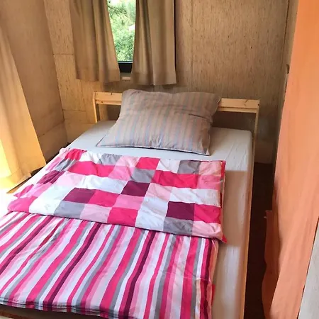 Retro Chata Na Sazave Pro Rodinu I Par. Landsted Samopse